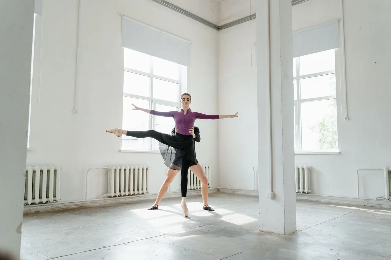 Notranjost studia Alverique White Studio